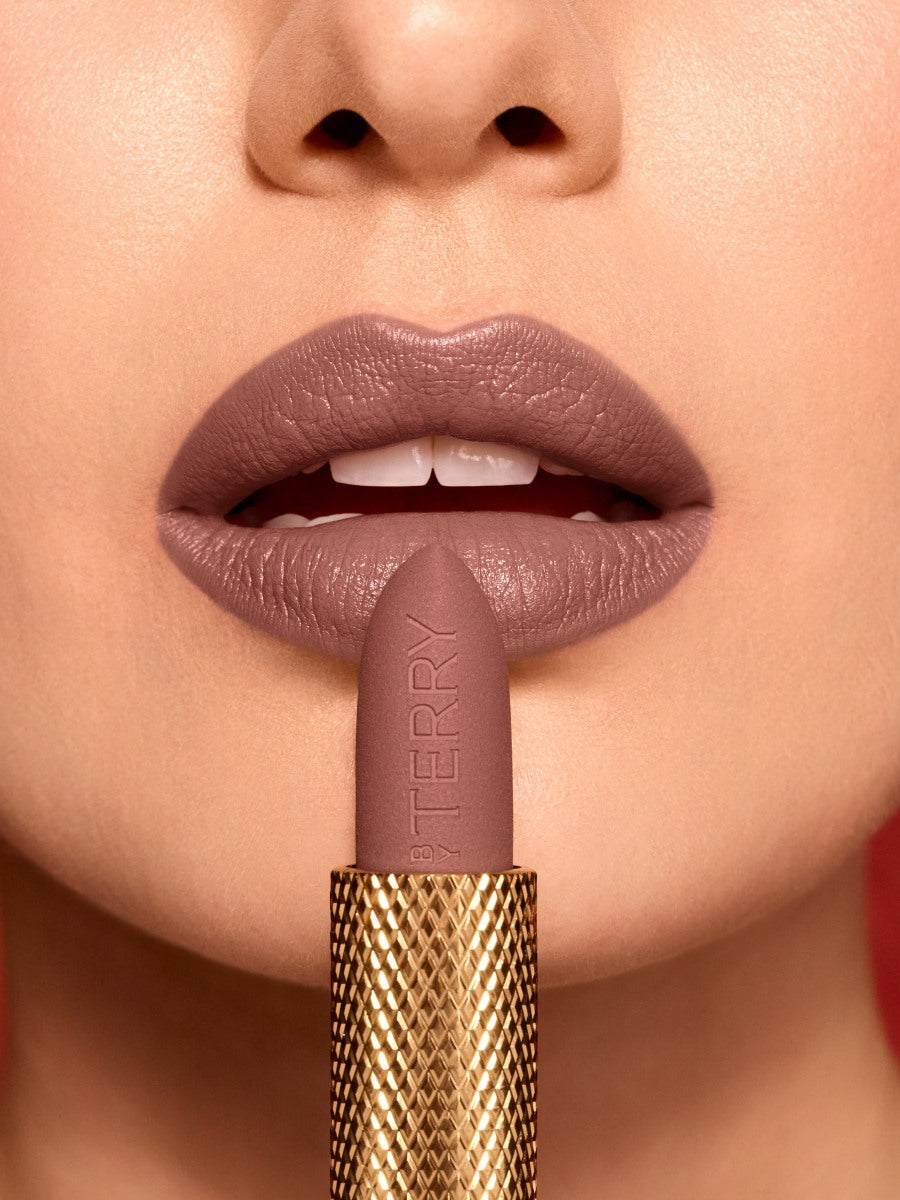 Rouge Opulent 1 Vintage Nude