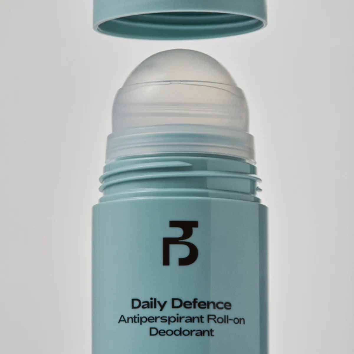 Daily Defence Antiperspirant Roll-on Deodorant