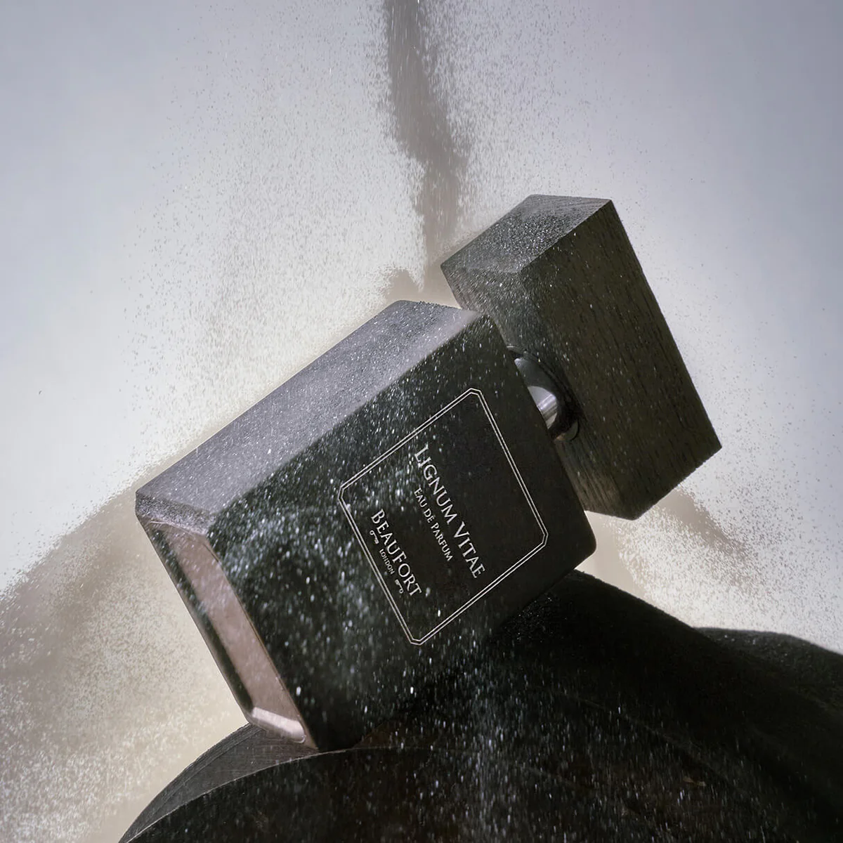 Lignum Vitae Eau de Parfum