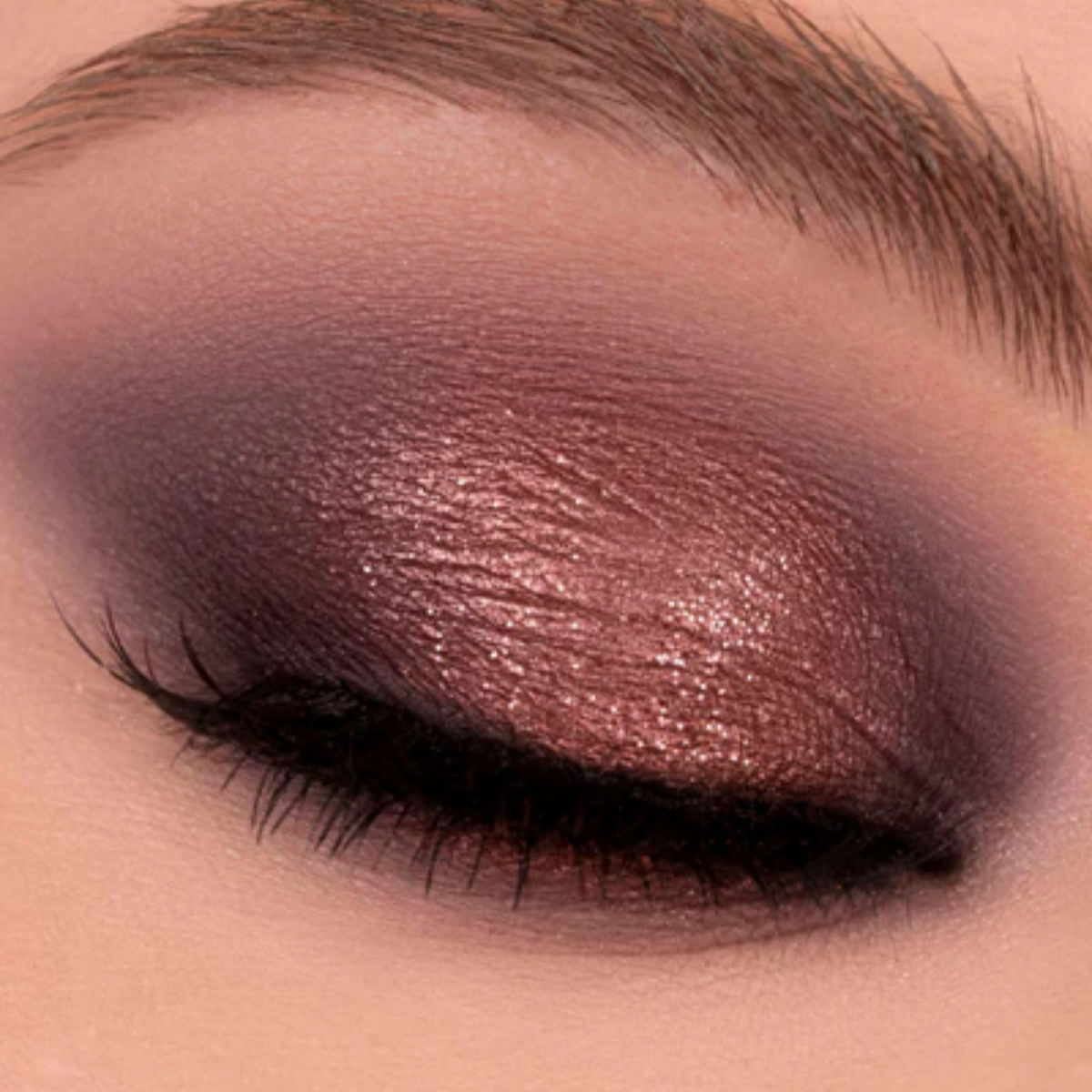 Velveteen Eyeshadow Palette Oh So Chic