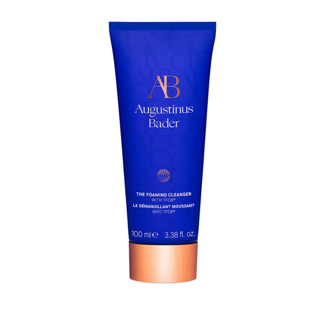 Augustinus Bader Anwendung von The Foaming Cleanser, Textur des Schaumreinigers, Verpackung von The Foaming Cleanser