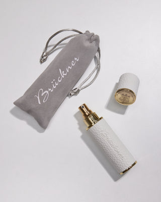 Taschenzerstäuber aus veganem Leder